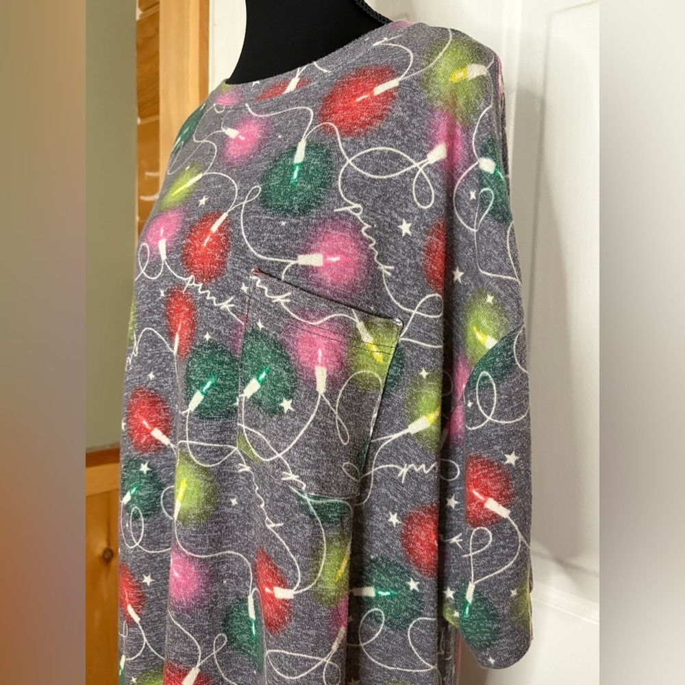 Victoria Secret PINK Sleep Shirt Medium Christmas Lights Oversized Loose Fit - Picture 2 of 12